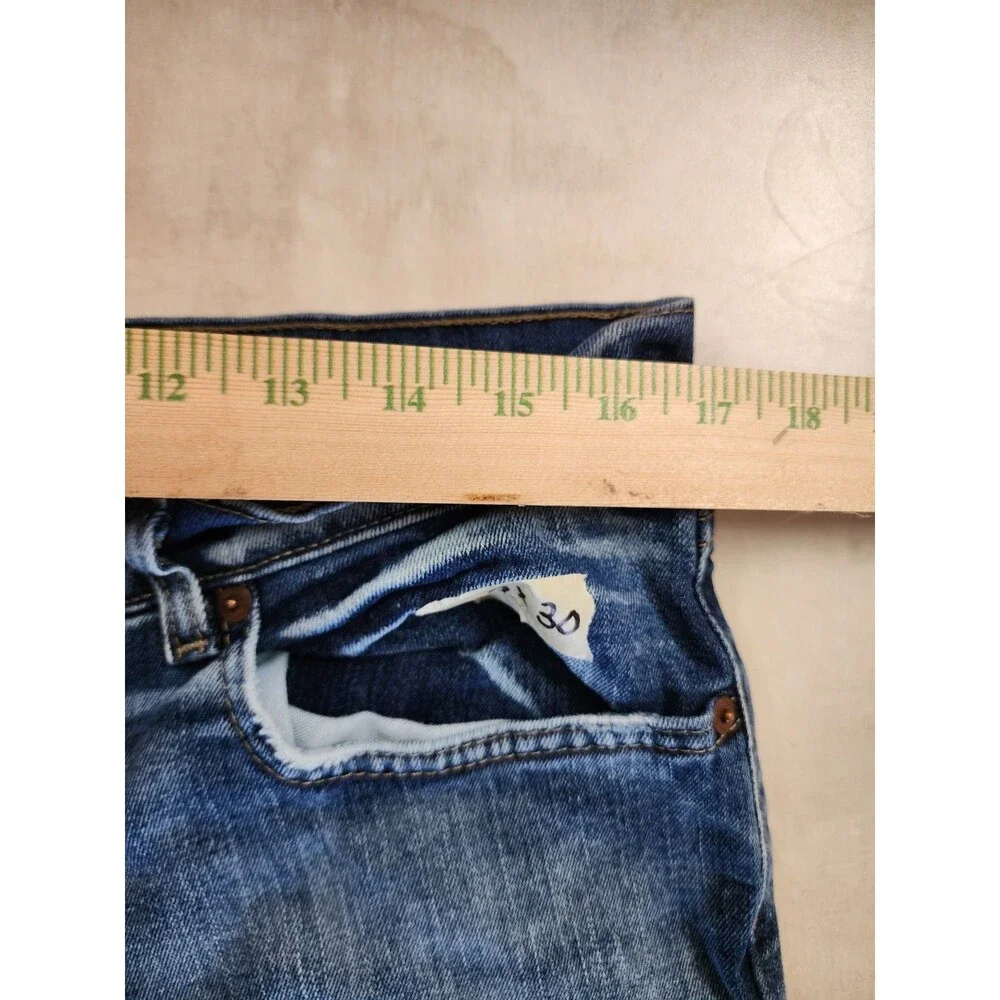 Urban Pipeline MaxFlex Athletic Jeans Men’s 33x30 Light Wash Distressed Stretch